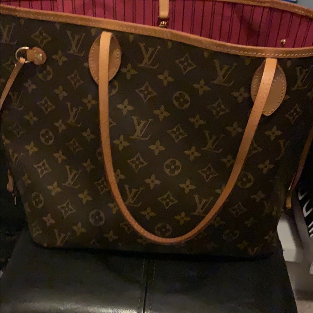 NEVER FULL LOUIS VUITTON PURSE